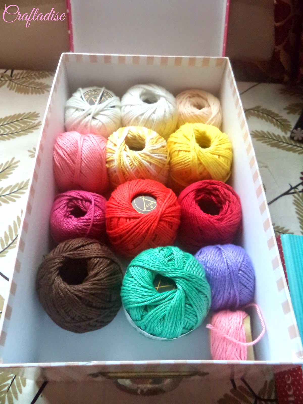 Organizing and Storing Cotton Yarn in a Cardboard Box