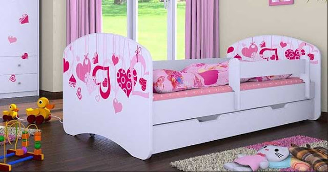Kinderbett-mädchen-in-weiß-aus-hochwertigem-Spanplatten-mit-schöne-Herz-motive-inklusive-bettschublade