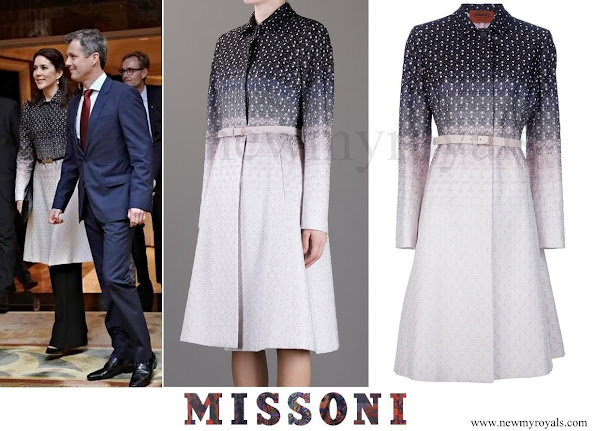 The Crown Princess wore a MISSONI multicolor belted coat at the opening of the business forum. The sales of same models of that coat has ended. A MISSIONI baby pink coat similiar to that coat retails for £797.50 with 50% discount on the "The Outnet" website.