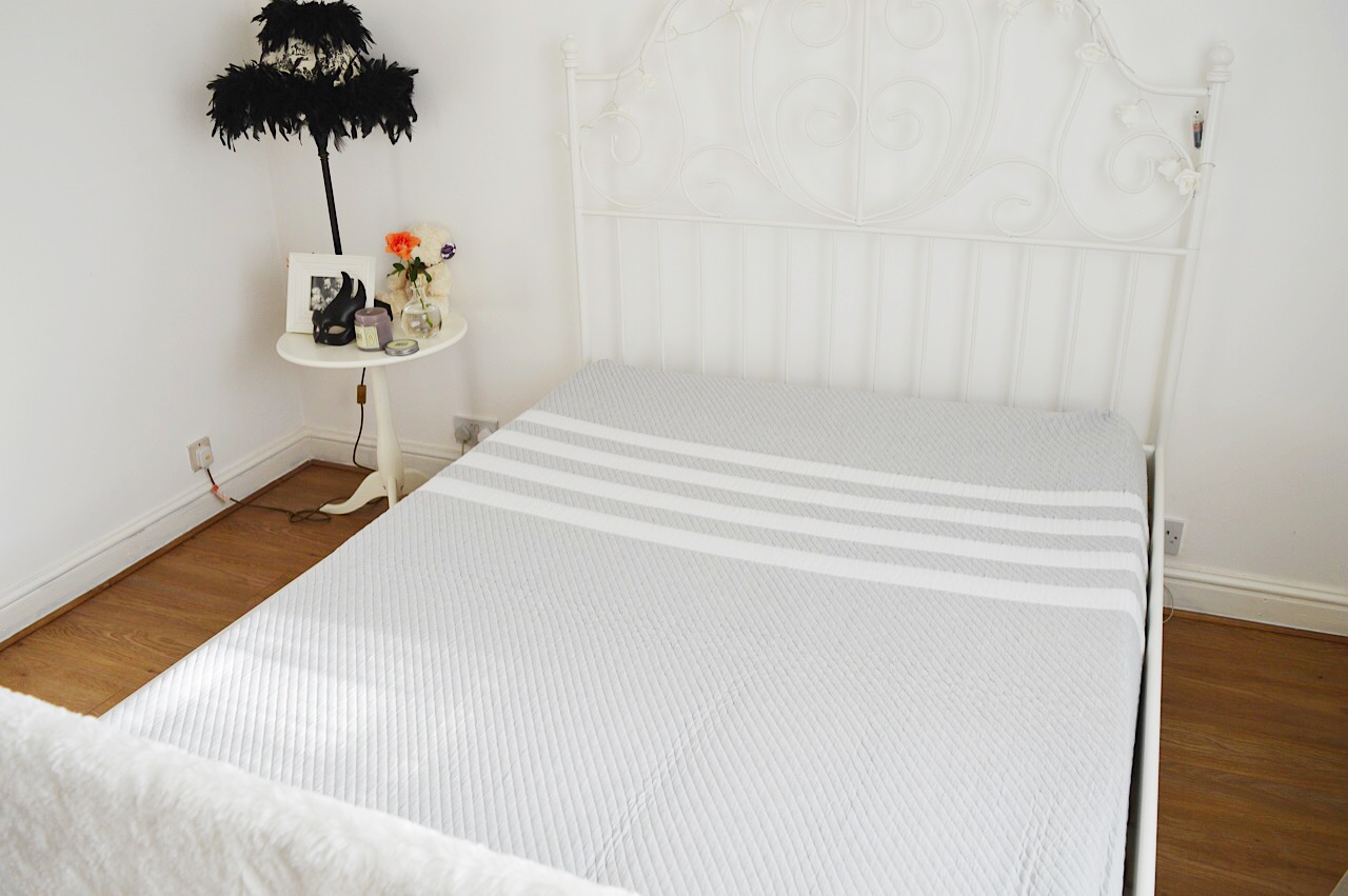 Leesa mattress review by lifestyle blogger FashionFake