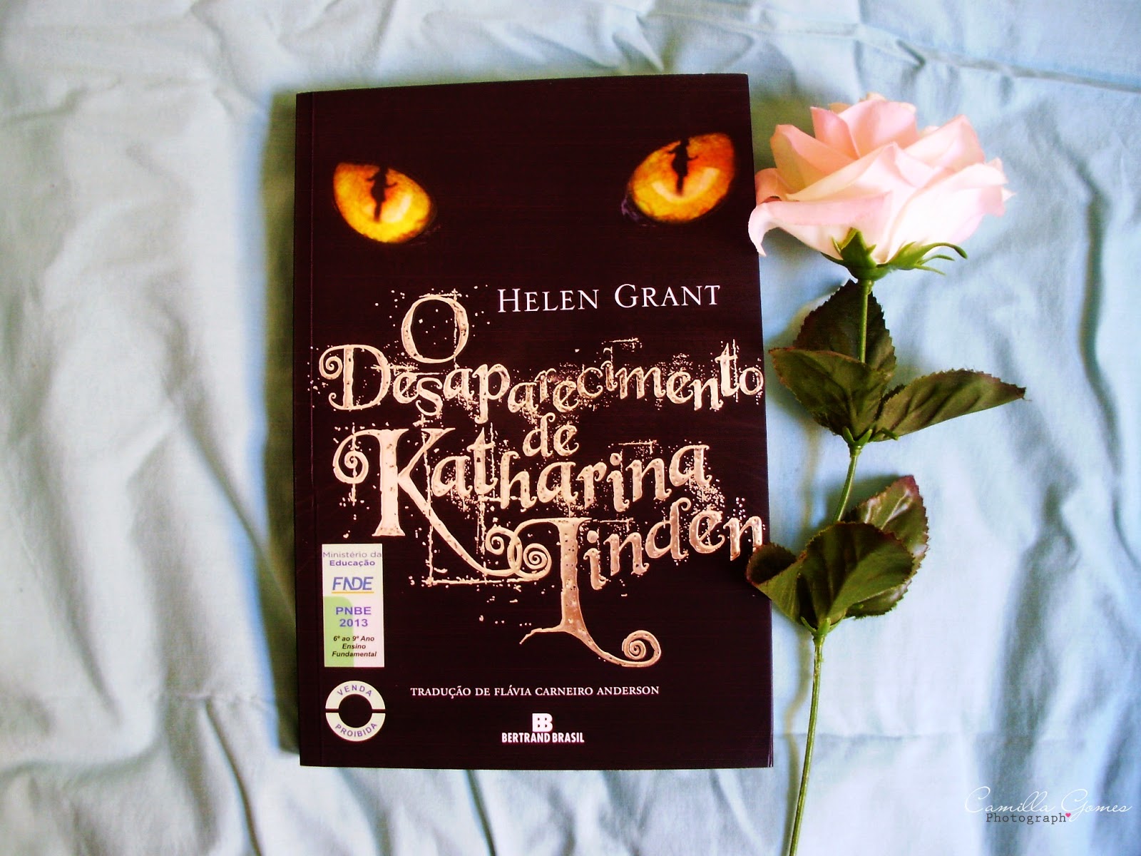 O desaparecimento de Katharina Linden (Helen Grant) - Distância Certa