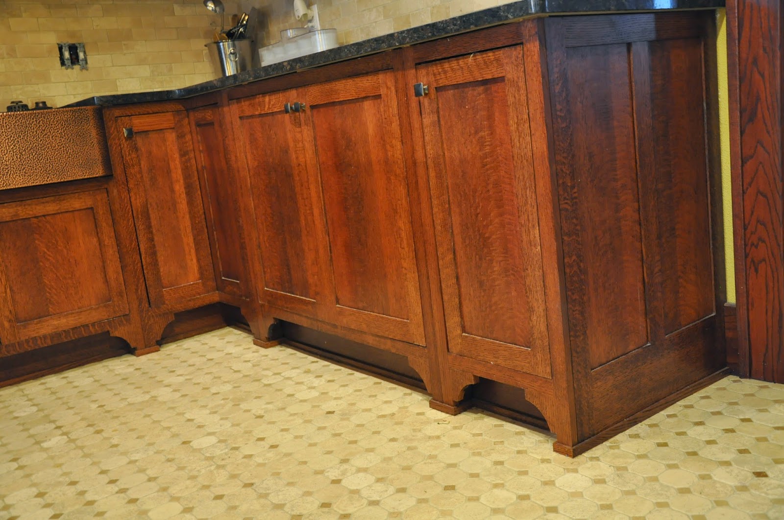 The Shopp: Quarter Sawn Oak-Mission Style Kitchen