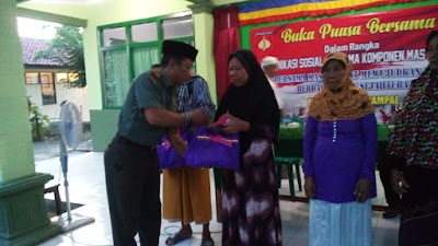 PERERAT SILATURAHMI DENGAN KOMPONEN MASYARAKAT KORAMIL 07/NGRAMPAL ADAKAN BUKA BERSAMA