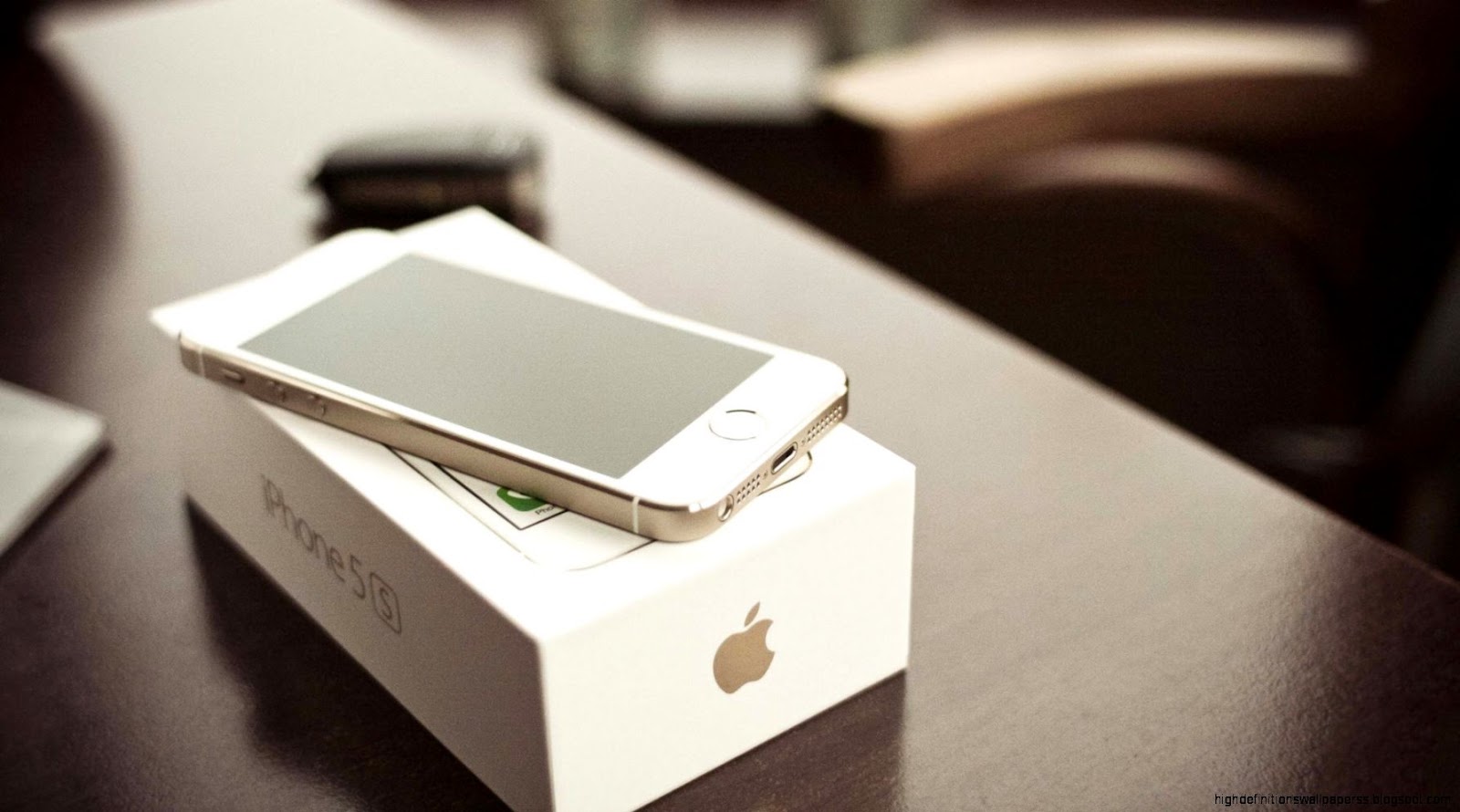 iPhone 5S Gold