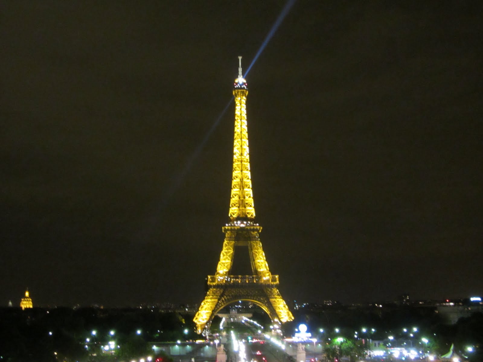 Освещение эйфелевой башни