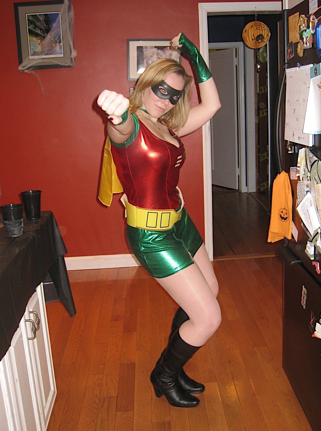 Red Hot Halloween: Robin costume
