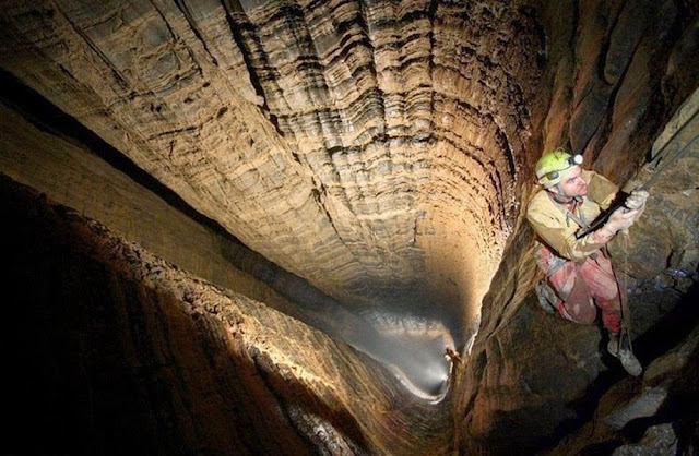 Caverna mais profunda do mundo