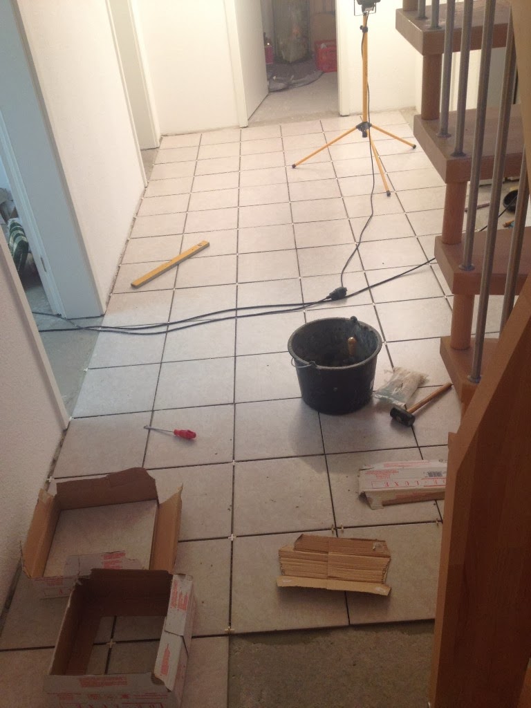 HuM's Baublog: Fliesen im Keller