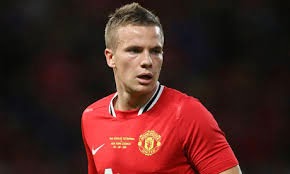 Manchester United, venderá a Cleverley y Zaha