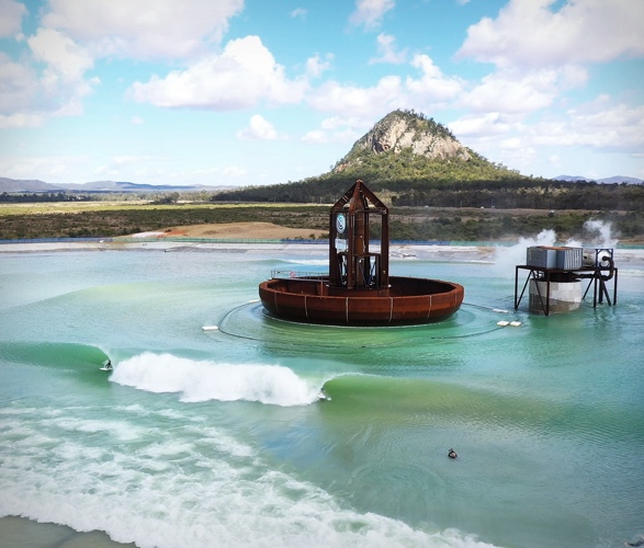 m e m o Surf Lake, a massive artificially made surfing wave pool in