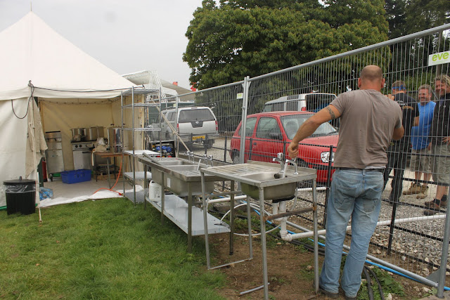  Putting in the sinks