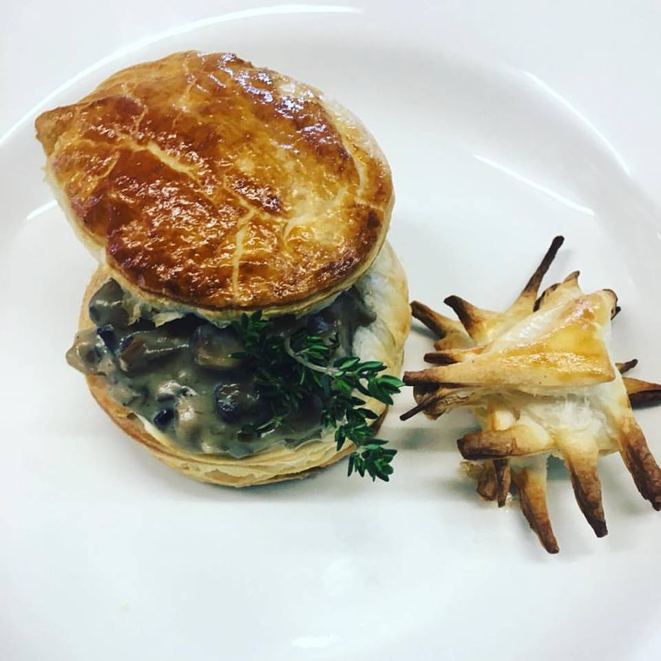 Ascot Catering How to present an entree...