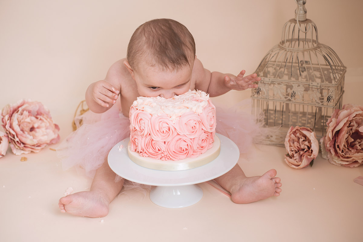 Gracie turns one! First birthday cake smash Essex photographer