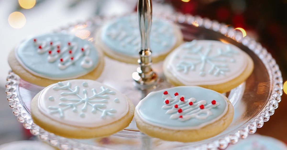 Classically Courtney Classic Sugar Cookie & Royal Icing Recipe