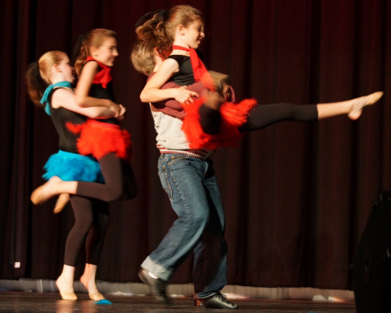 Show boat (1936 summary) image