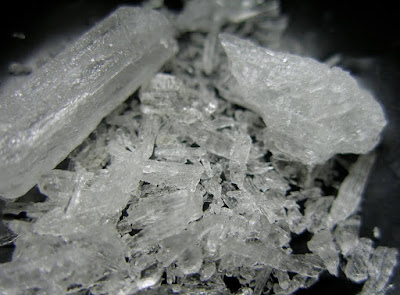 foto cristal metanfetamina azul incolor