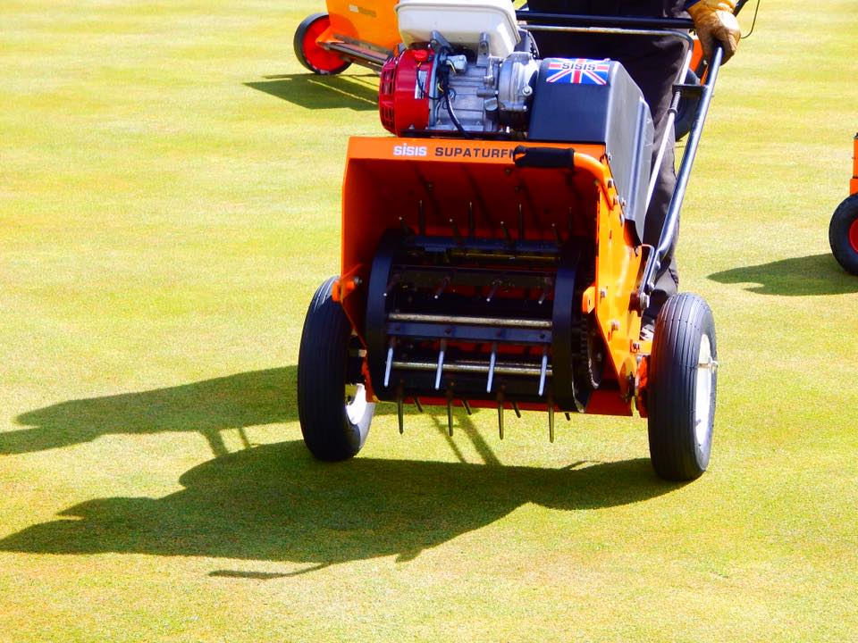 Lawn Bowls "Using the Head" Greens Maintenance Equipment