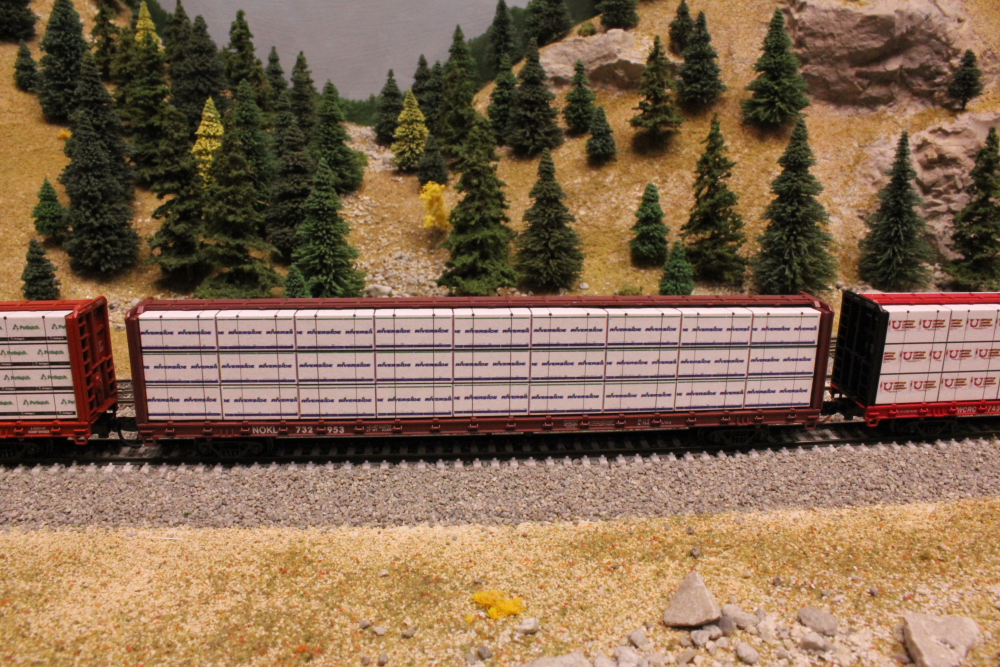 N Scale Addiction: Lumber Loads - Sweet Sixteen
