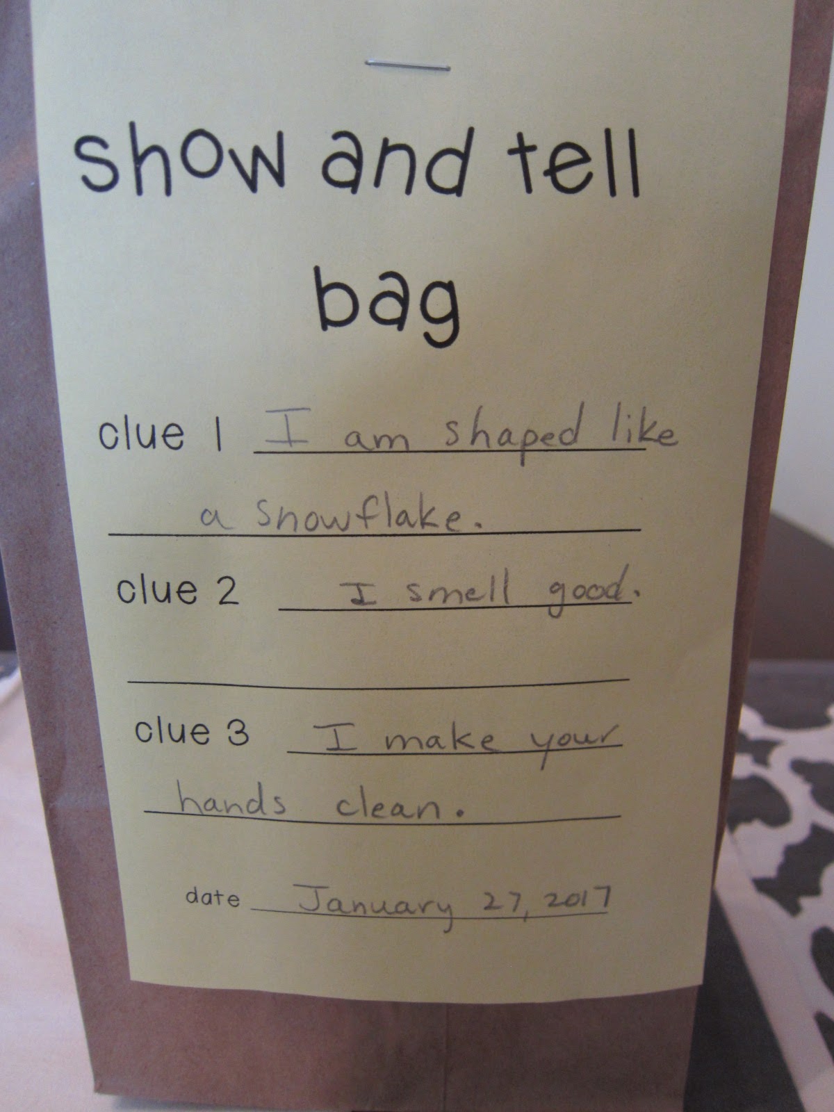 montessori magic Show and Tell Bag