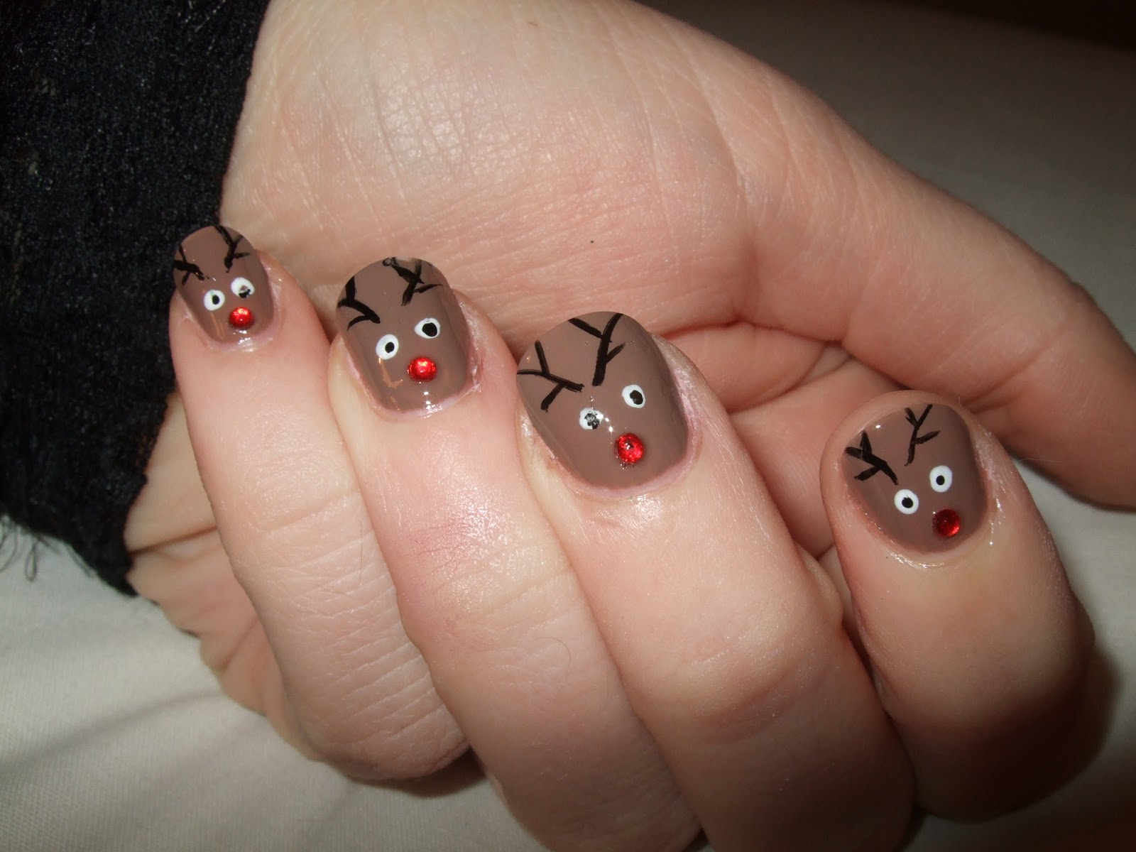 Christmas SNS Nails with Reindeer - wide 8