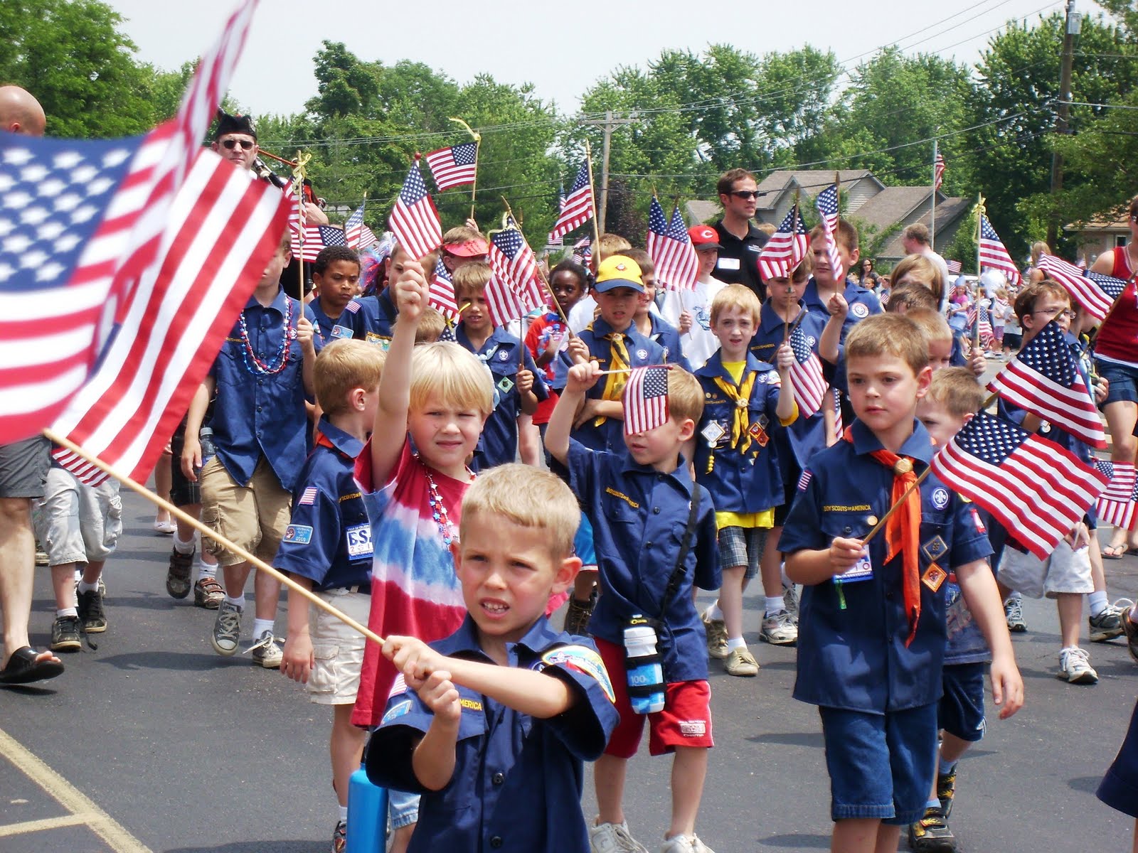 Америка в контакте. Дошкольники в США. Дети Америки. День защиты детей в Америке. Парад в США на день независимости дети.
