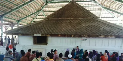 makam sunan drajat