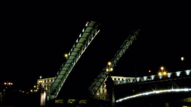 troitsky-night-bridge
