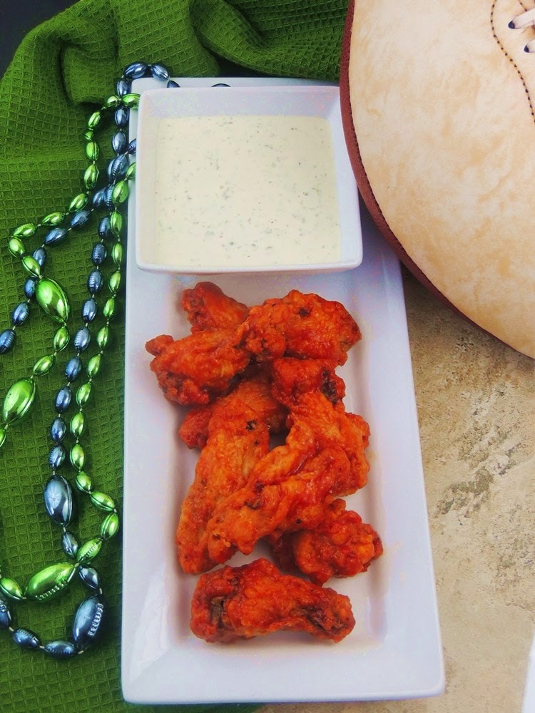 Jalapeno Lime Ranch Dipping Sauce for easy party prep from www.bobbiskozykitchen.com