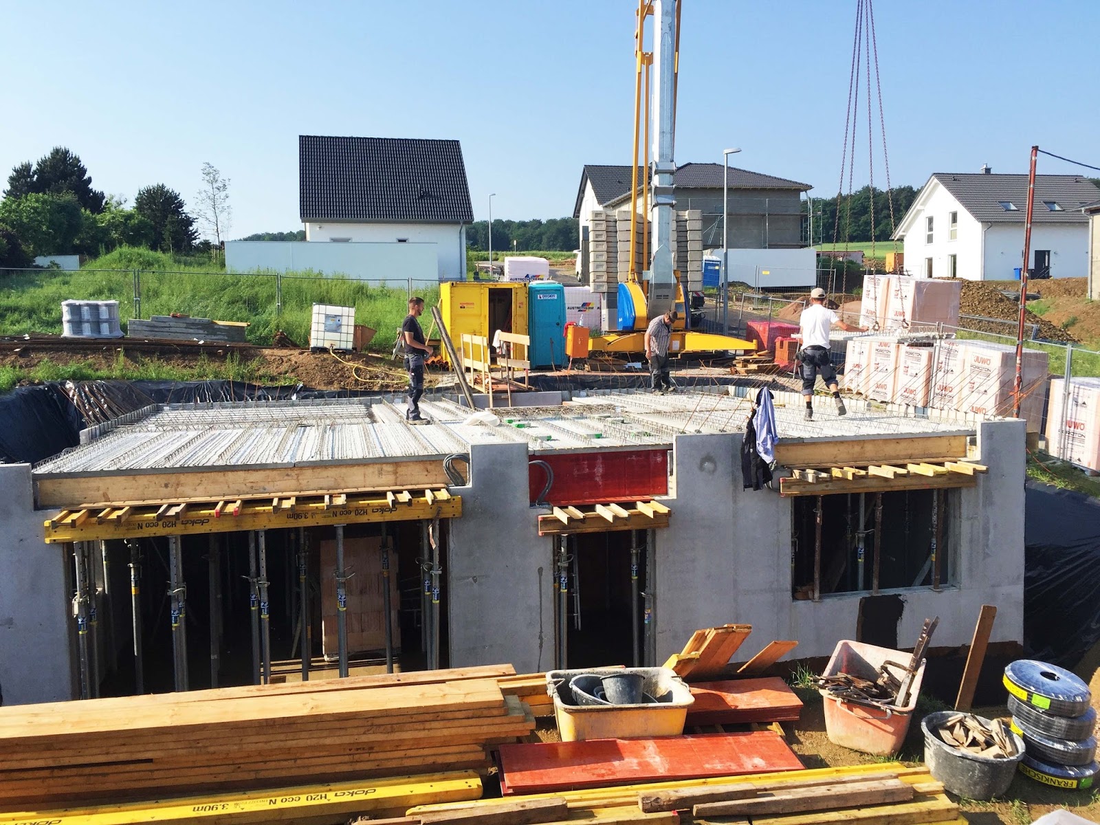 Die Erste Decke schwebt ein. | Bauen und so. Hausbau, Einrichtung und