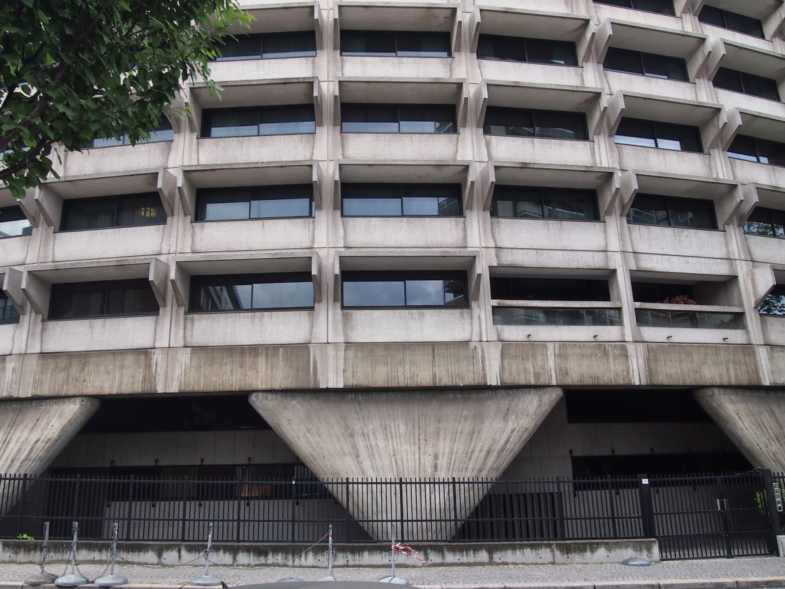 Waldoscope Australian Embassy Paris