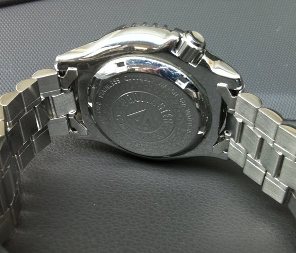 RON'S WATCH GALLERY: CITIZEN AUTOMATIC DIVER'S WATER RESIST 200M