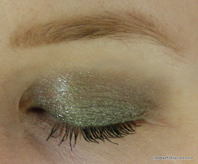 L'Oreal Infallible Eye Shadow in Gilded Envy L'Oreal Infallible Eye Shadow in Gilded Envy
