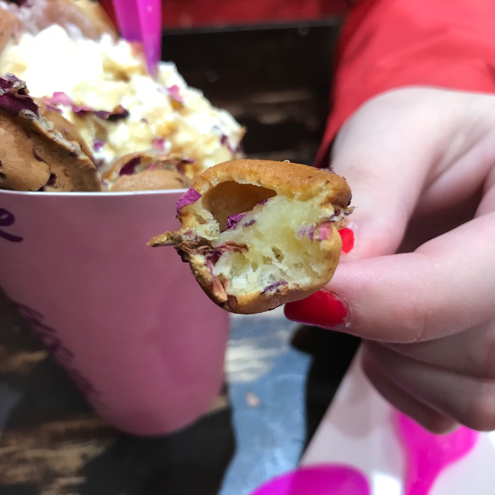 [NYC Nolita] New Territories NY Bubble waffle and ice cream