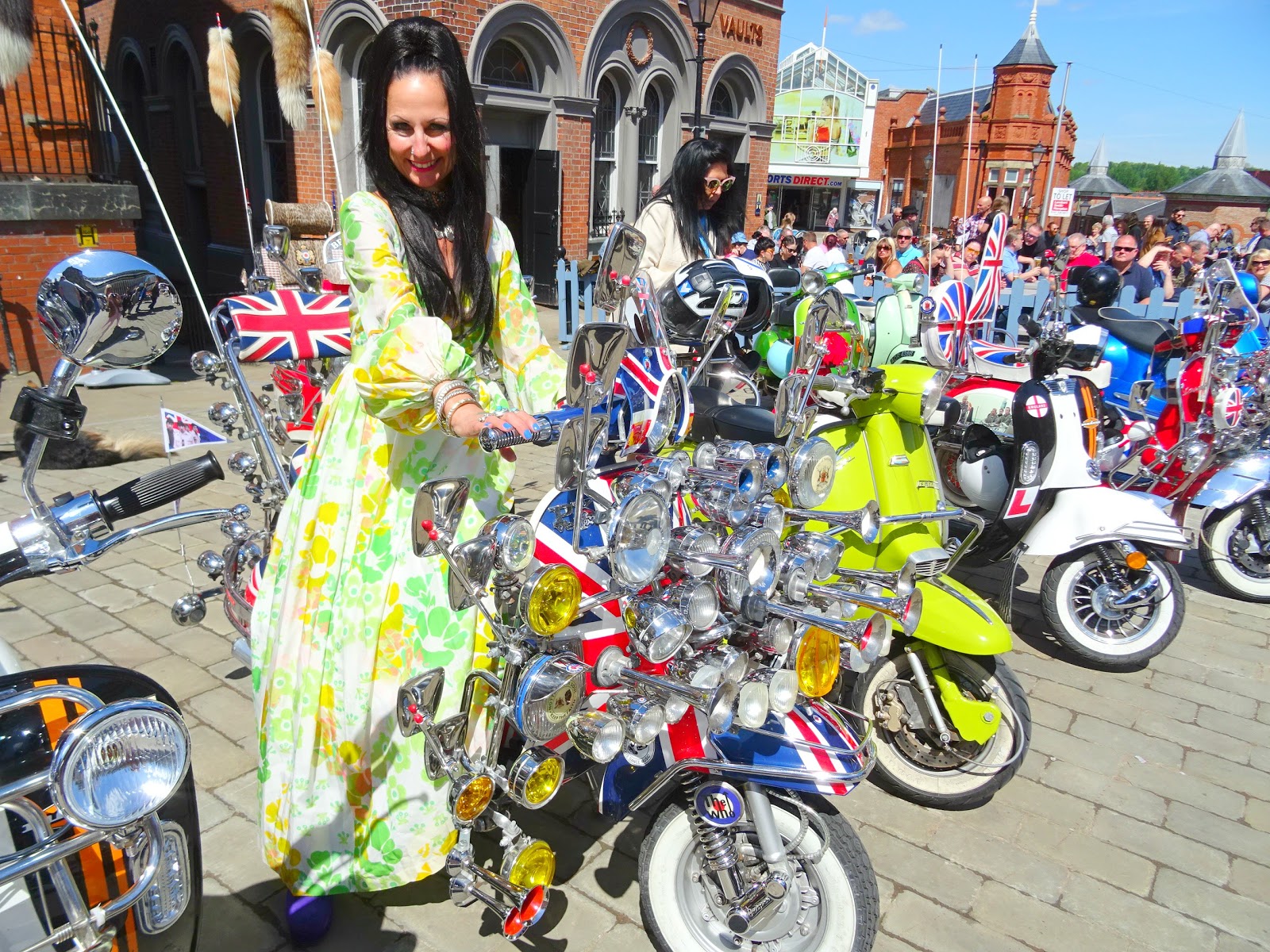 Vintage Vixen Vintage Village Sunshine & Scooters