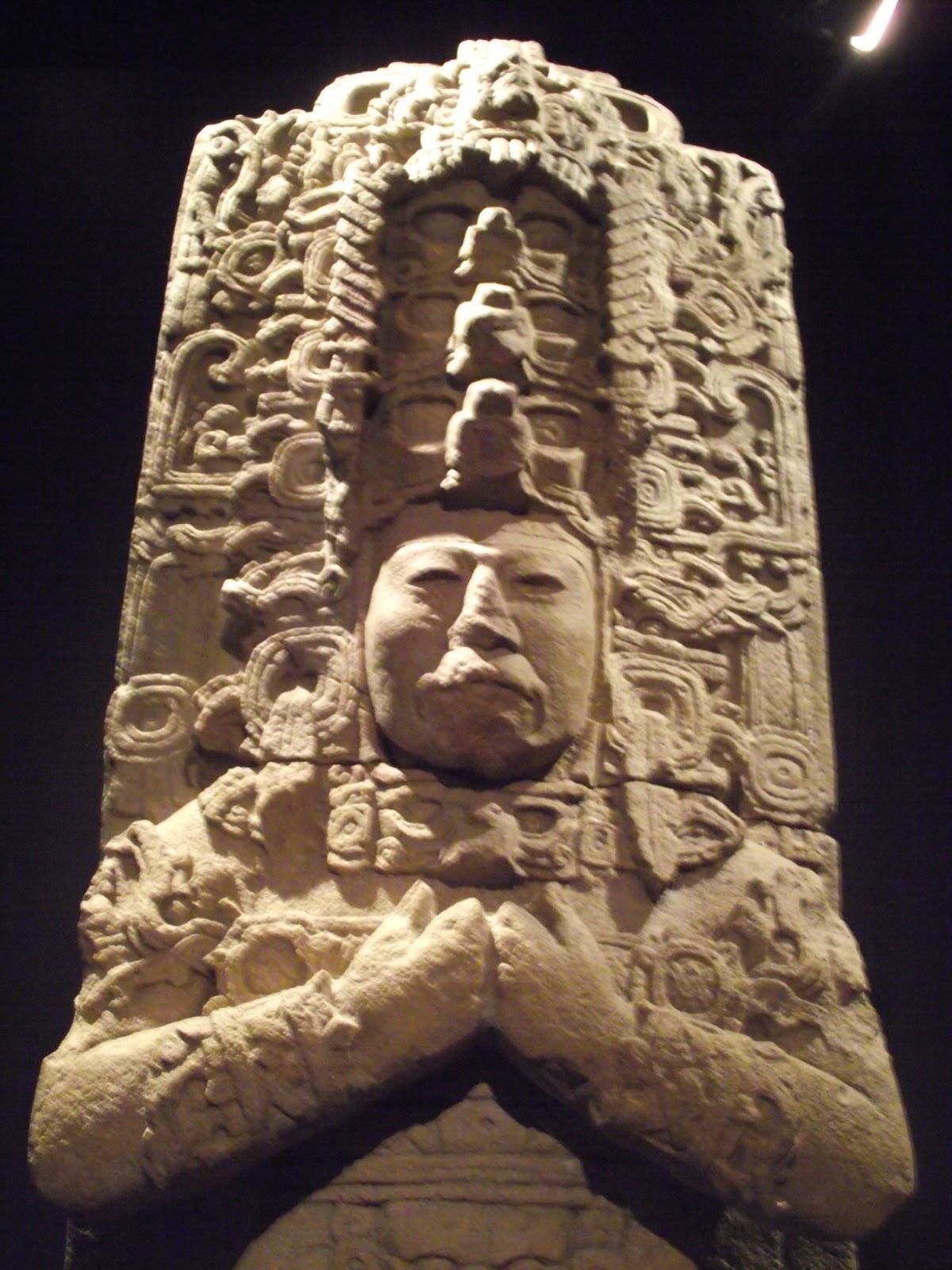 Literatura y Mundo Maya: Travel to the Maya World / Canadian Museum of ...