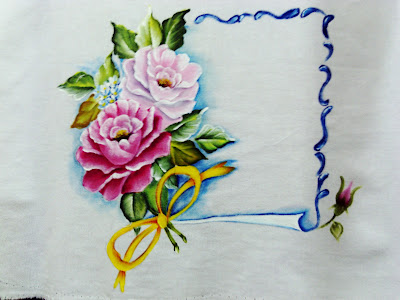 'pintura de pergaminho com rosas"