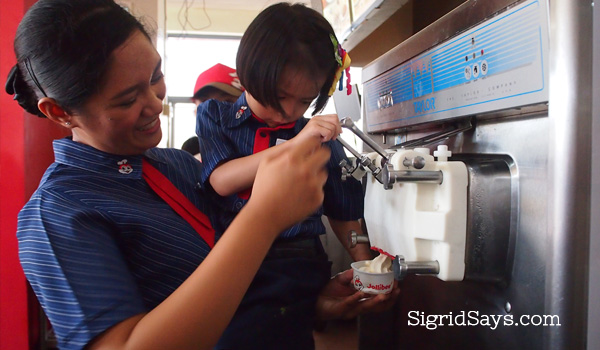 McDonald's Kiddie Crew Workshop and Jollibee Mini Managers Camp