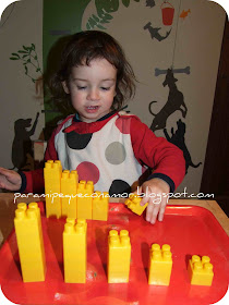 Para mi peque con amor: Escalera de tamaños con los bloques de construcción