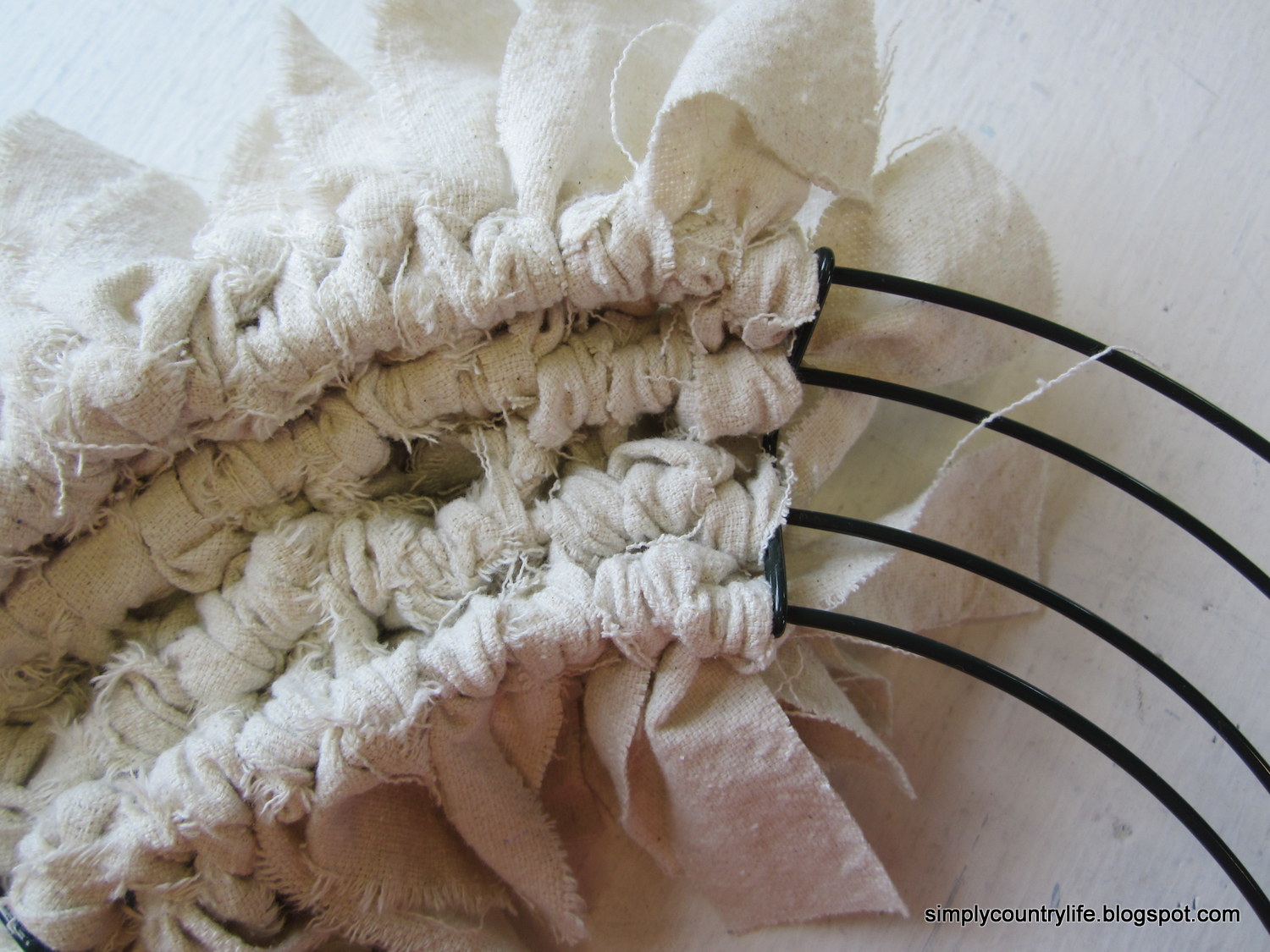 Simply Country Life: Handmade Drop Cloth Rag Wreath