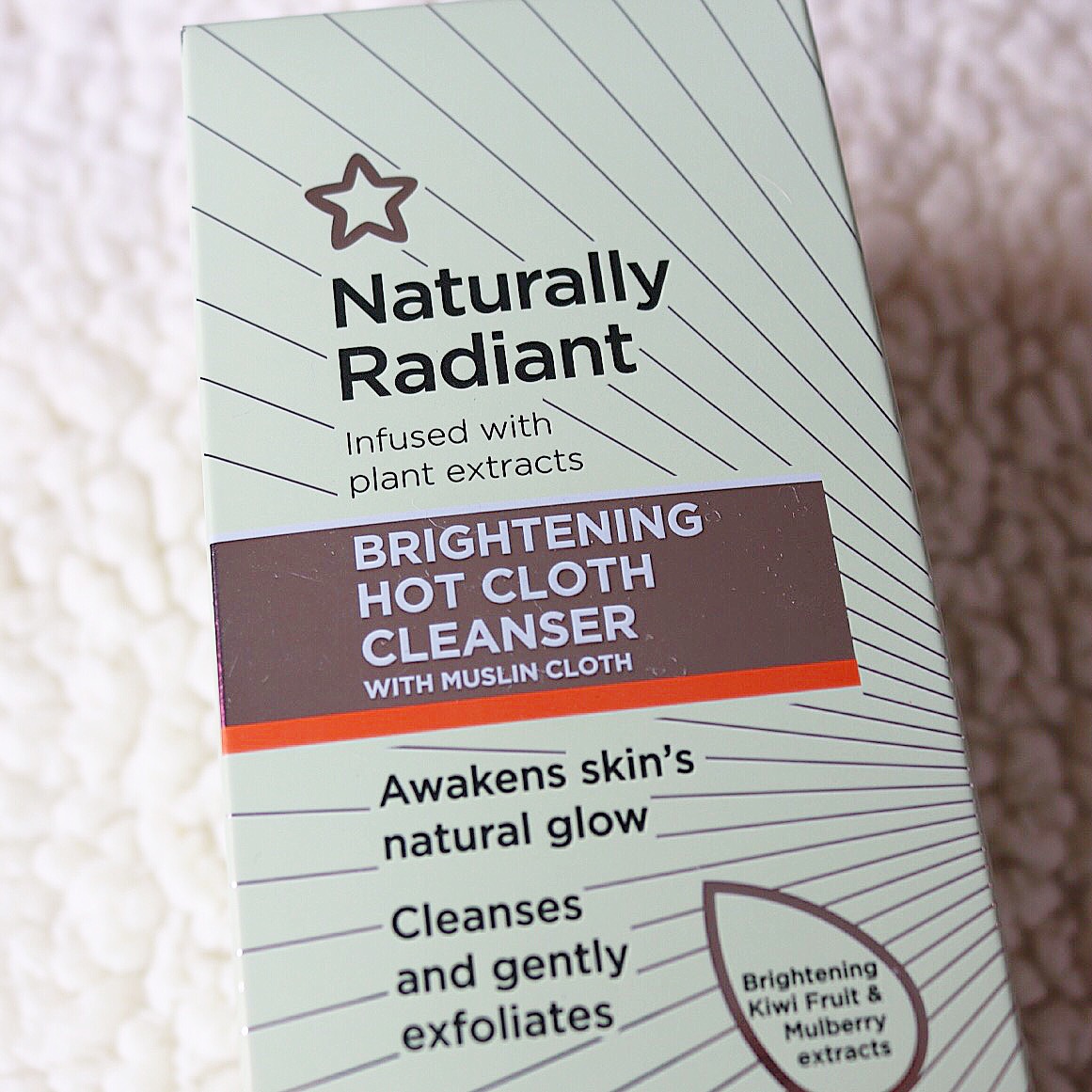 Superdrug Brightening Hot Cloth Cleanser Sarahs Life And Style