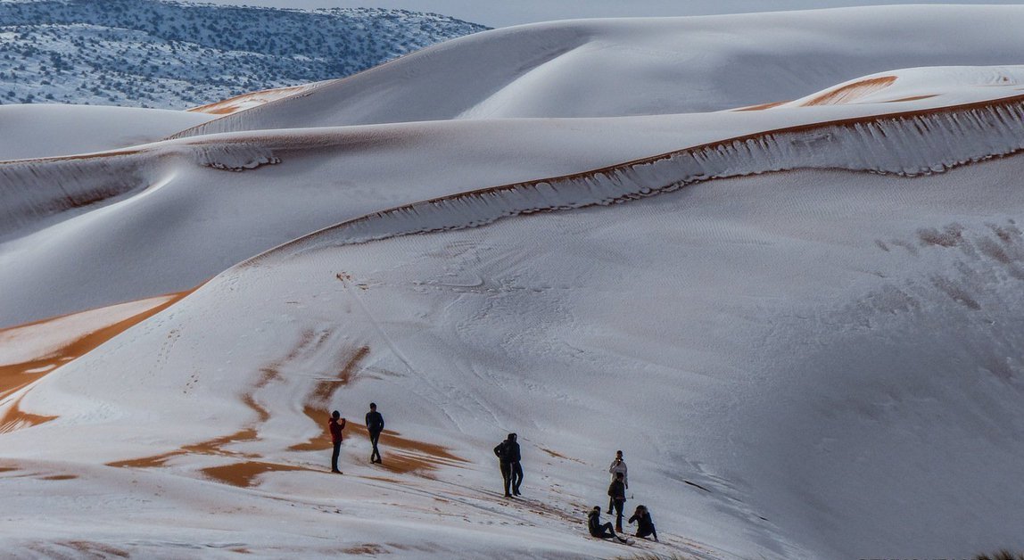 Snow in Sahara desert