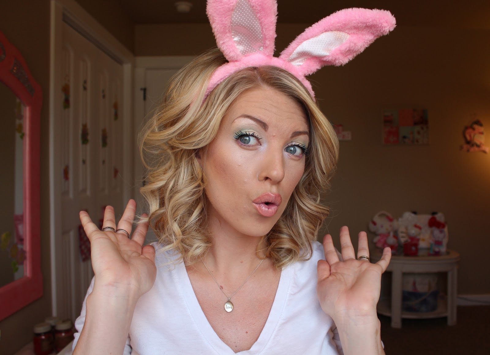 SAM SCHUERMAN Easter Hair Cute in Curls!