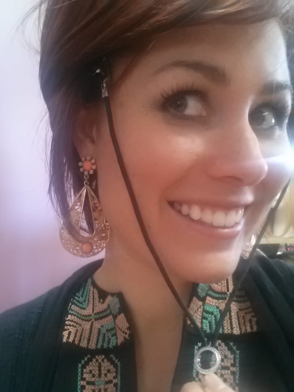 Lynne's Wig Boutique Chin Strap 101