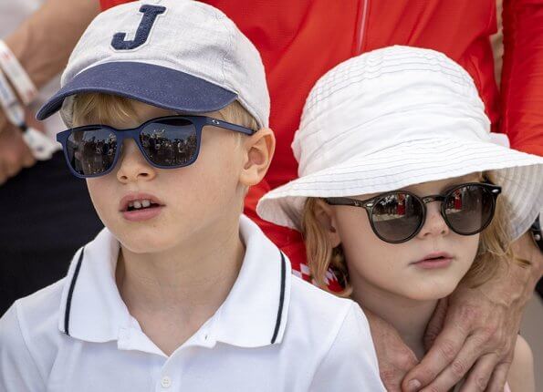 Prince Albert, Prince Jacques and Princess Gabriella. Gareth Wittstock, participated in the race. The race end at the Yacht Club de Monaco