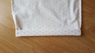 Unlined tote bags with pretty seams Unlined tote bags with pretty seams