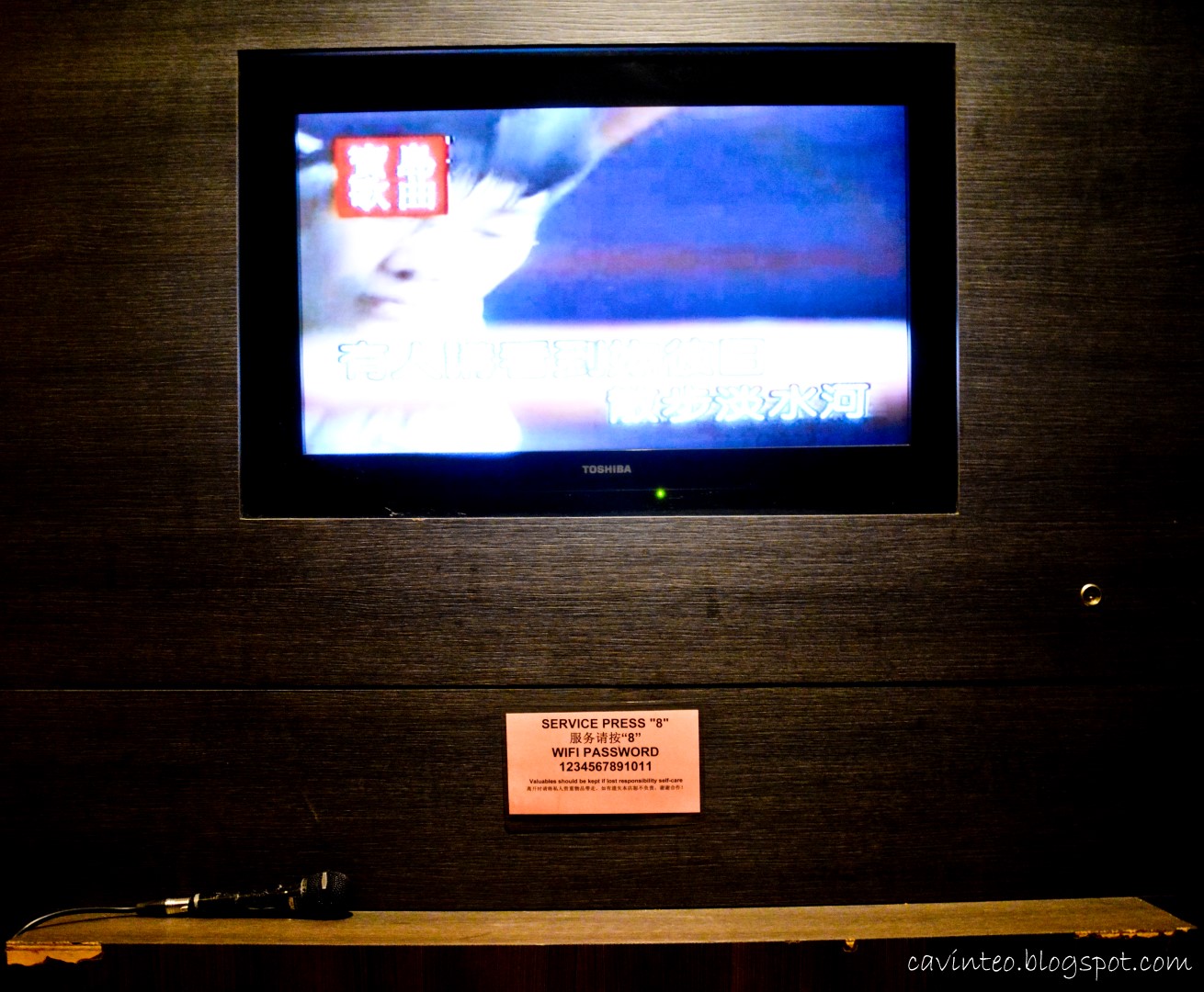 Entree Kibbles I am a Singer Family Karaoke (我是歌手) KSL City Shopping