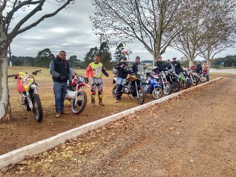 Moto Clube Giro Livre- Trilheiros Machadinho