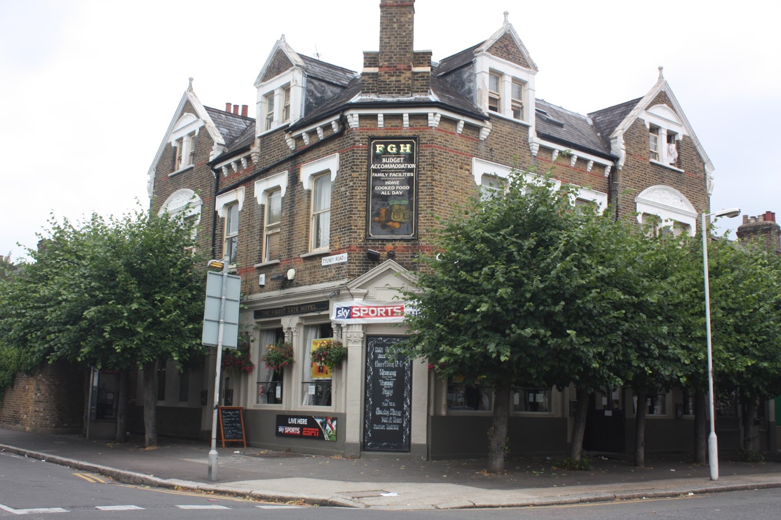 E7 Now & Then: The Forest Gate Good (and not so) Pub guide - past and