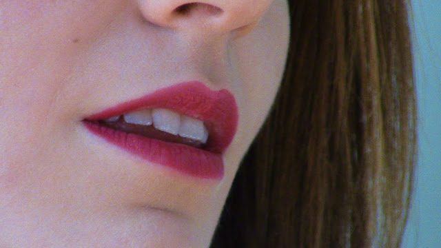 rose red lipstick