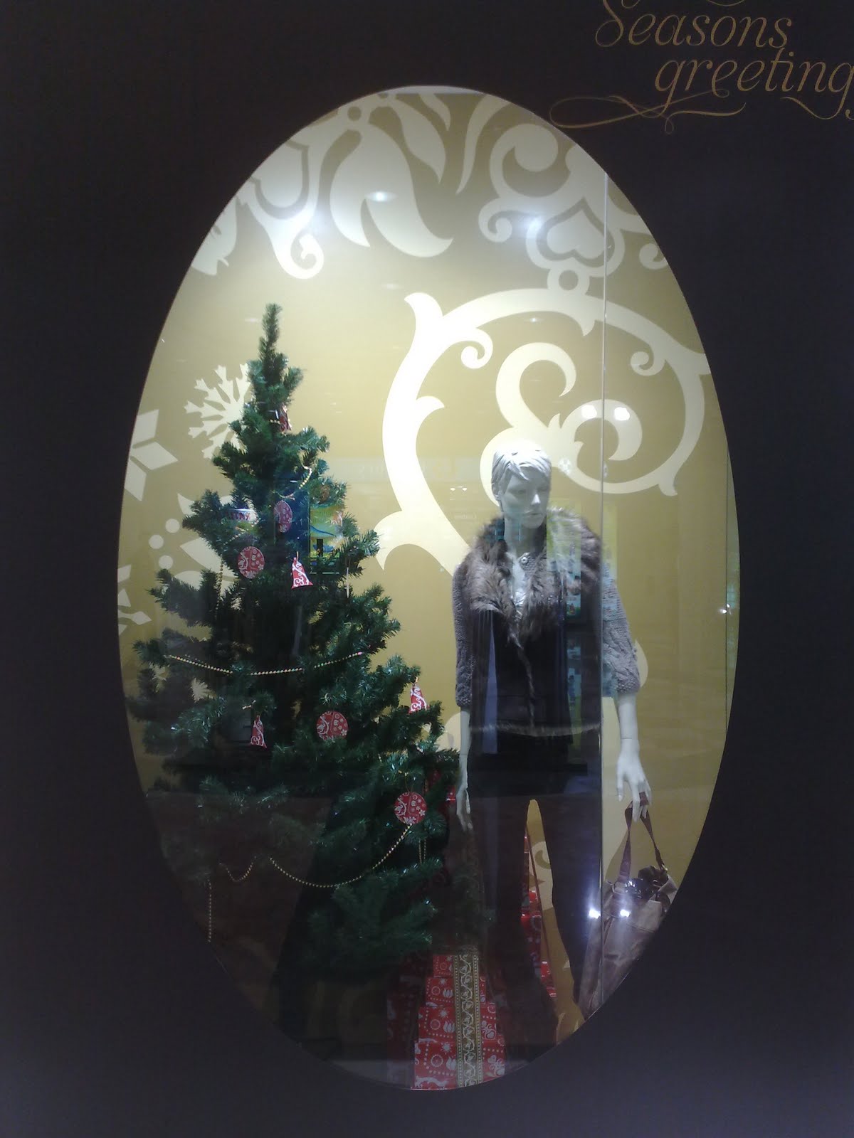 displayhunter Marks & Spencer Christmas tree
